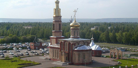 Воскресенский храм в Нижнекамске